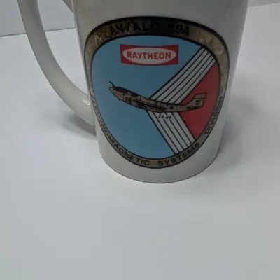 Sale Photo Thumbnail #175: Classic porcelain mug collection