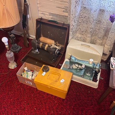 Estate sale photo