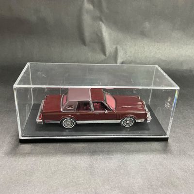 -114- 1:43 SCALE | 1980 Lincoln Continental Mark VI