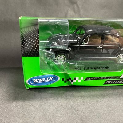 -159- 1:24 SCALE | Volkswagon Beetle