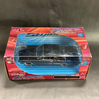 -145- 1:26 SCALE | 1966 Lincoln Continental