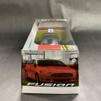 -120- 1:43 SCALE | 2013 Ford Fusion