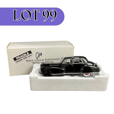 -99- 1:24 SCALE | 1941 Cadillac Fleetwood Series 60 Special | Danbury Mint | Damage