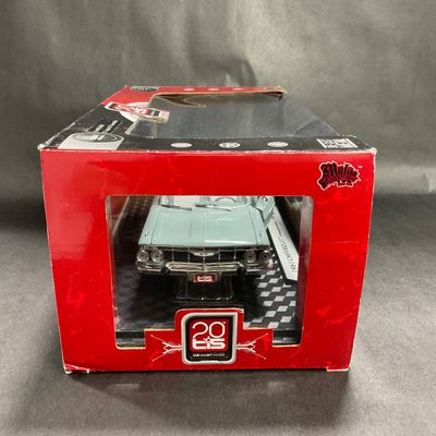 -94- 1:24 SCALE | 1961 Chevrolet Impala SS Convertible