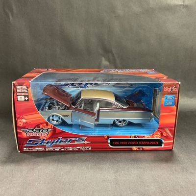 -98- 1:26 SCALE | 1960 Ford Starliner