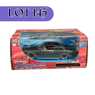 -145- 1:26 SCALE | 1966 Lincoln Continental
