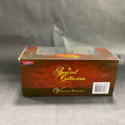 -108- 1:48 SCALE | 1954 Ford Custom Line