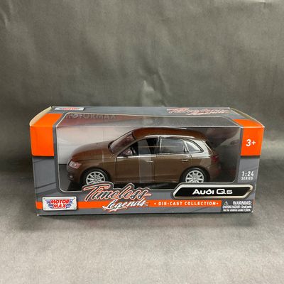 -102- 1:24 SCALE | Audi Q5