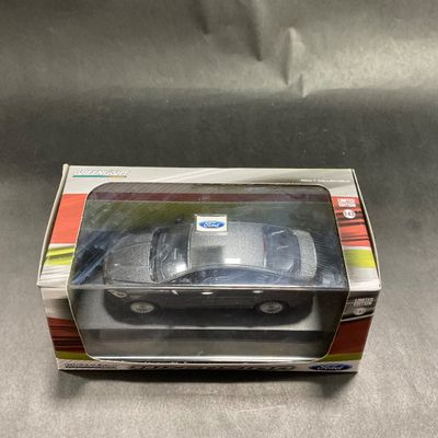 -120- 1:43 SCALE | 2013 Ford Fusion