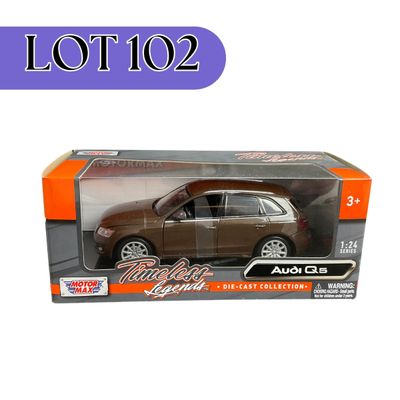 -102- 1:24 SCALE | Audi Q5