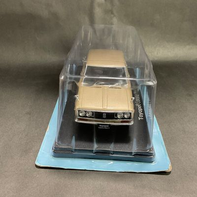 -91- 1:24 SCALE | 1968 Toyopet Corona Mark II