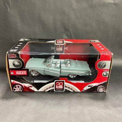 -94- 1:24 SCALE | 1961 Chevrolet Impala SS Convertible