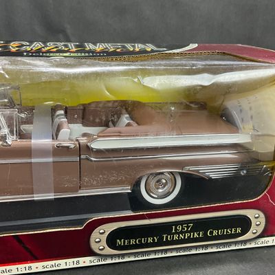 -154- 1:18 SCALE | 1957 Mercury Turnpike Cruiser