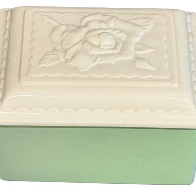 Vintage Anchor Hocking Fire-King Jadeite Green Glass Trinket or Jewelry Box featuring a Matching or Milk Glass/Vitrock Embossed Rose...