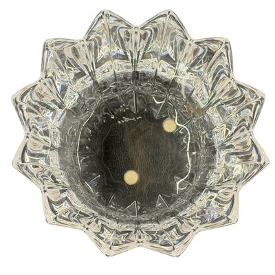 Vintage Orrefors "Fleur" Crystal Bowl designed by Jan Johansson in Sweden, featuring a Distinct Scalloped, Crown-like or Petal Rim