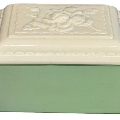Vintage Anchor Hocking Fire-King Jadeite Green Glass Trinket or Jewelry Box featuring a Matching or Milk Glass/Vitrock Embossed Rose...