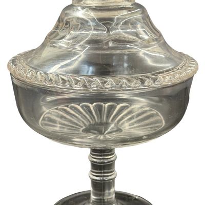 Antique "Gillinder and Sons" Lion Compete Candy Dish