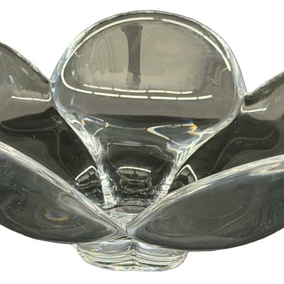 Vintage Clear Crystal "Pomona" Flower-Petal Bowl designed by Lars Hellsten for Orrefors