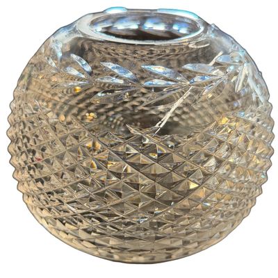 Vintage Waterford Crystal Glandore Pattern Cut-Lead Crystal Round Rose Bowl featuring a Distinctive Laurel Leaf Band and Diamond Cutting
