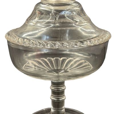 Antique "Gillinder and Sons" Lion Compete Candy Dish