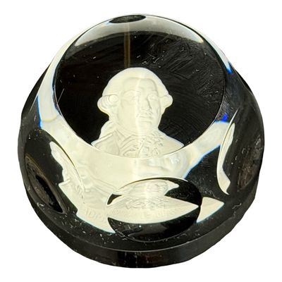 Vintage 1975 Cobalt Royal Blue Crystal Glass PAPERWEIGHT Sulfide Cameo Portrait of ADMIRAL DE GRASSE