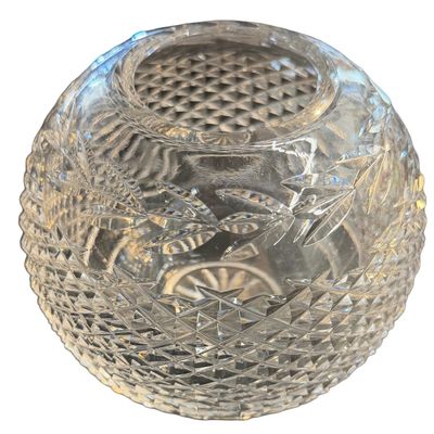 Vintage Waterford Crystal Glandore Pattern Cut-Lead Crystal Round Rose Bowl featuring a Distinctive Laurel Leaf Band and Diamond Cutting