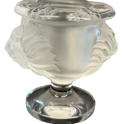 **SIGNED** Vintage Lalique France Frosted Crystal Lion Head Cigarette Holder