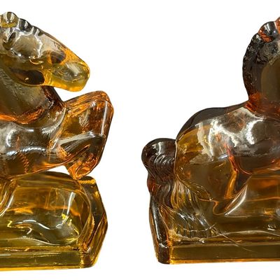 Vintage Set of Mid-20th Century L.E. Smith Amber Glass Rearing Horse Bookends