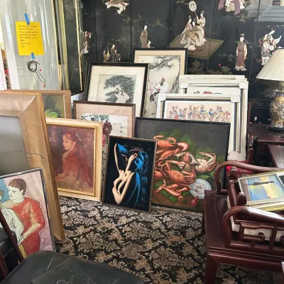 Estate sale photo