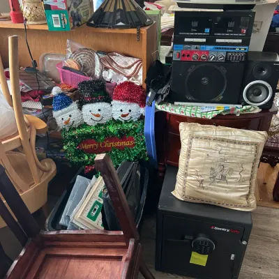 Estate sale photo