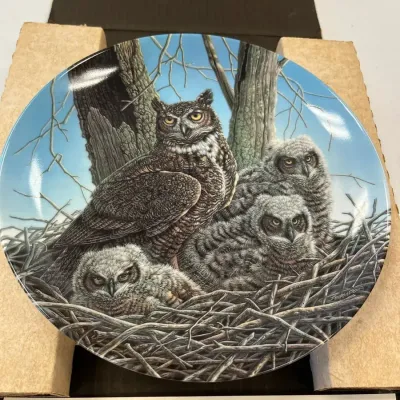 Knowles “The Great Horned Owl” Collector Plate by Jim Beaudoin w/ COA & Original Box 