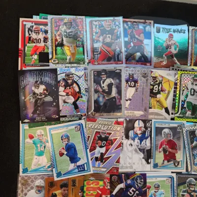 Large Sports Card Football- Jaxon Dart, Patrick Mahomes, Lawrence Taylor, Holos, #'d, Rookie