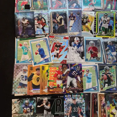 Large Sports Card Football- Jaxon Dart, Patrick Mahomes, Lawrence Taylor, Holos, #'d, Rookie
