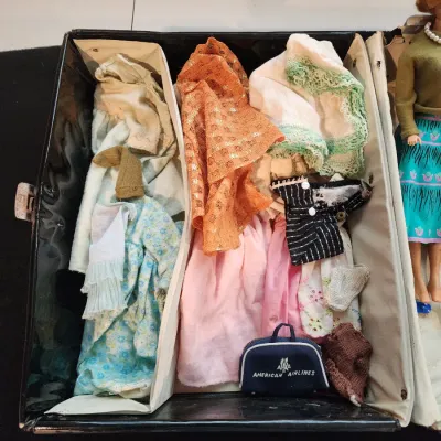 Vintage 1960s Barbie Doll & Vinyl Case Lot W/ Clothes Accessories American Airlines Bubble Cut Midge Doll Rare