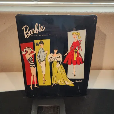 Vintage 1960s Barbie Doll & Vinyl Case Lot W/ Clothes Accessories American Airlines Bubble Cut Midge Doll Rare