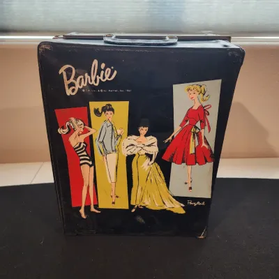 Vintage 1960s Barbie Doll & Vinyl Case Lot W/ Clothes Accessories American Airlines Bubble Cut Midge Doll Rare