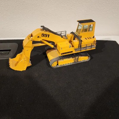 Conrad 2824 Liebherr R 991 Mining Front Shovel Excavator 1/50 Diecast Model Germany