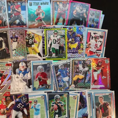 Large Sports Card Football- Jaxon Dart, Patrick Mahomes, Lawrence Taylor, Holos, #'d, Rookie