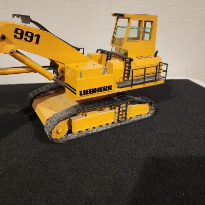 Conrad 2824 Liebherr R 991 Mining Front Shovel Excavator 1/50 Diecast Model Germany