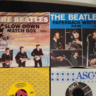Lot of 4 Vintage 1964-1966 British Invasion 45 RPM Records - Beatles DC5 Manfred Mann Rare
