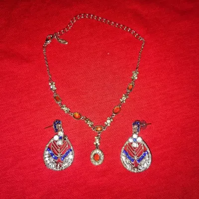 Beautiful vintage Diamond and Silver Necklace and Earrings Jewelry Lot