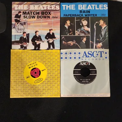 Lot of 4 Vintage 1964-1966 British Invasion 45 RPM Records - Beatles DC5 Manfred Mann Rare