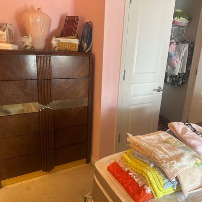 Estate Sales By Olga in Hamilton, NJ