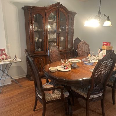 Estate Sales By Olga in Hamilton, NJ