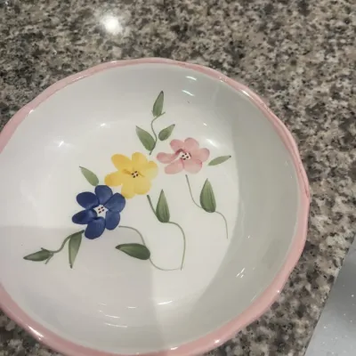 Plate w/ flowers