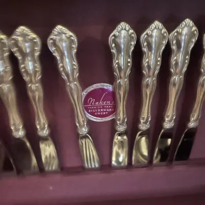 silver plated silverware