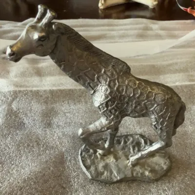 Giraffe figurine
