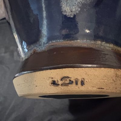 Artisan-Crafted Ceramic Lamp (DR-SF)