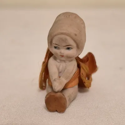 Collection of International Dolls (B3-JS)