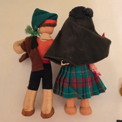 Collection of International Dolls (B3-JS)